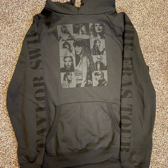 Tops - taylor swift black eras tour hoodie
